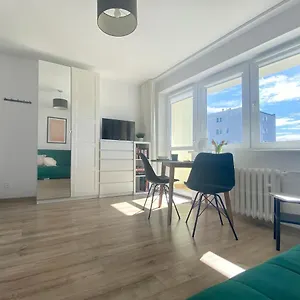  Apartament Cozy Next To The And Olivia Business Center